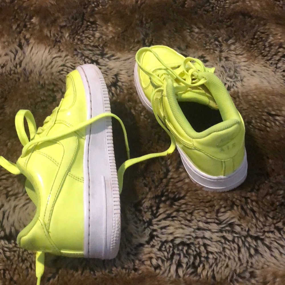 Lime green unisex nikes